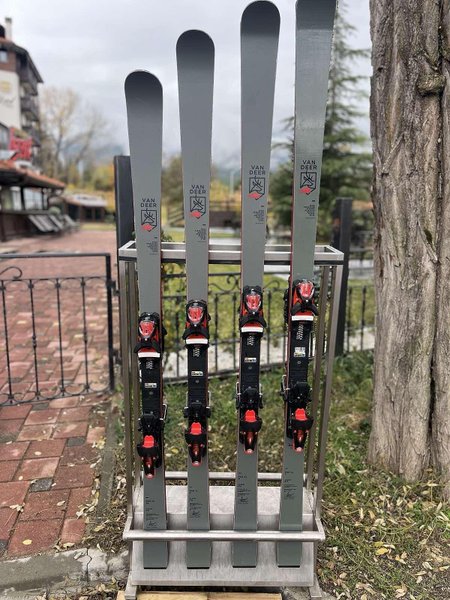 VAN DEER SL WORLD CUP 25/26 155 CM + SPX 12 Bindings USED
